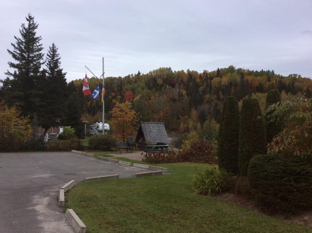 彻敏4号度假屋 LʼAnse-Saint-Jean 客房 照片